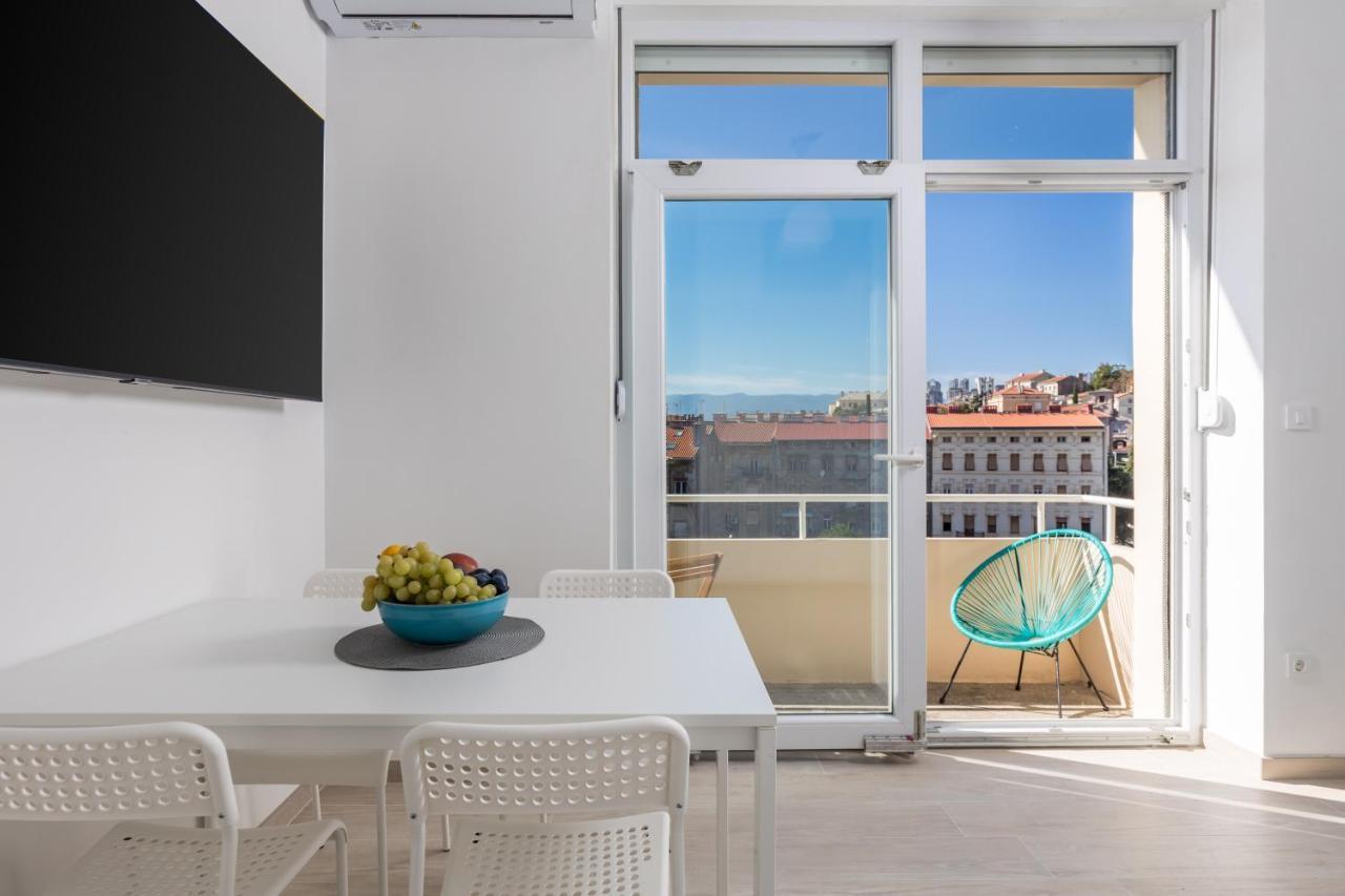 Balcony Apartment Pampas リエカ エクステリア 写真