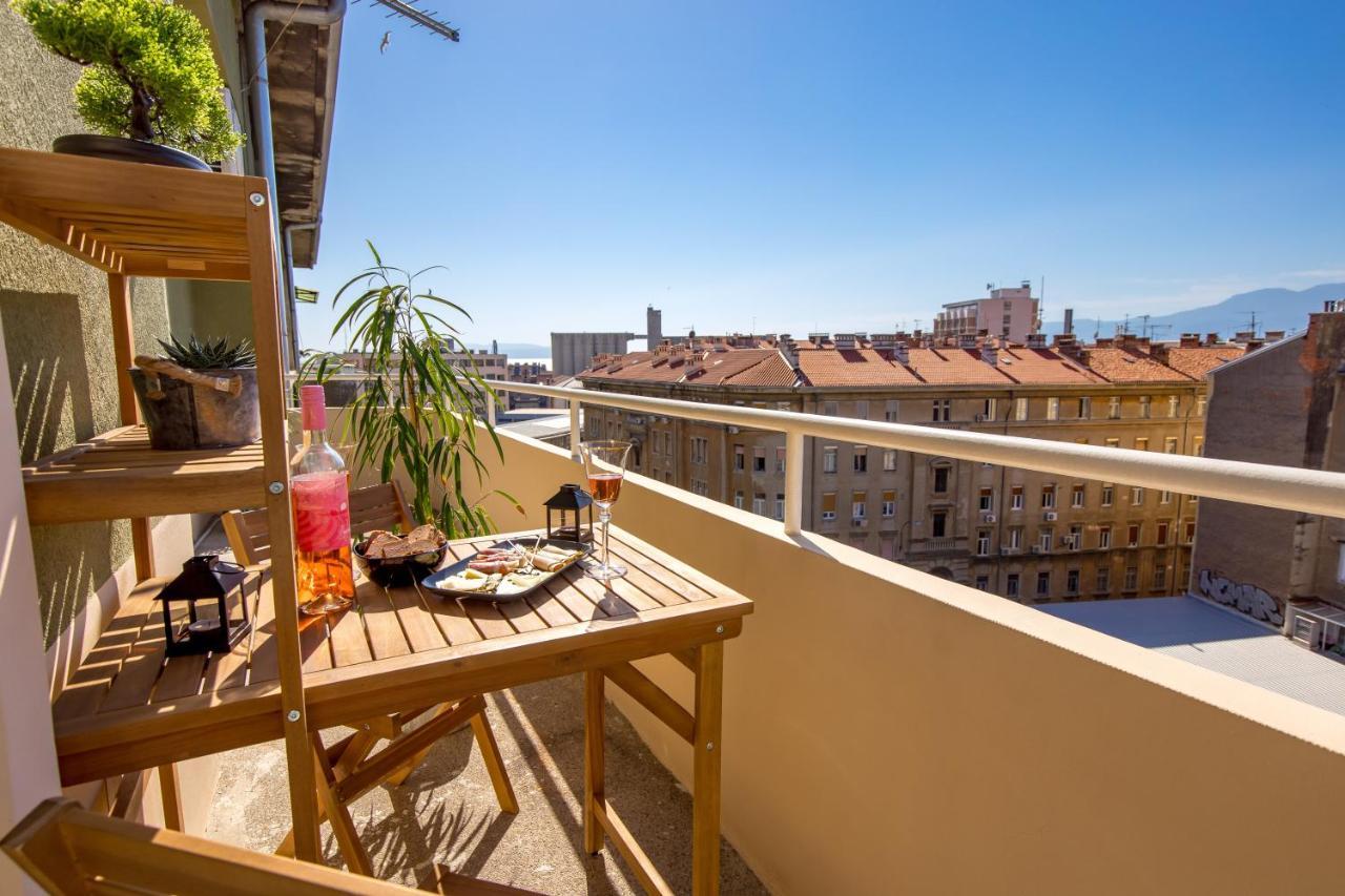 Balcony Apartment Pampas リエカ エクステリア 写真