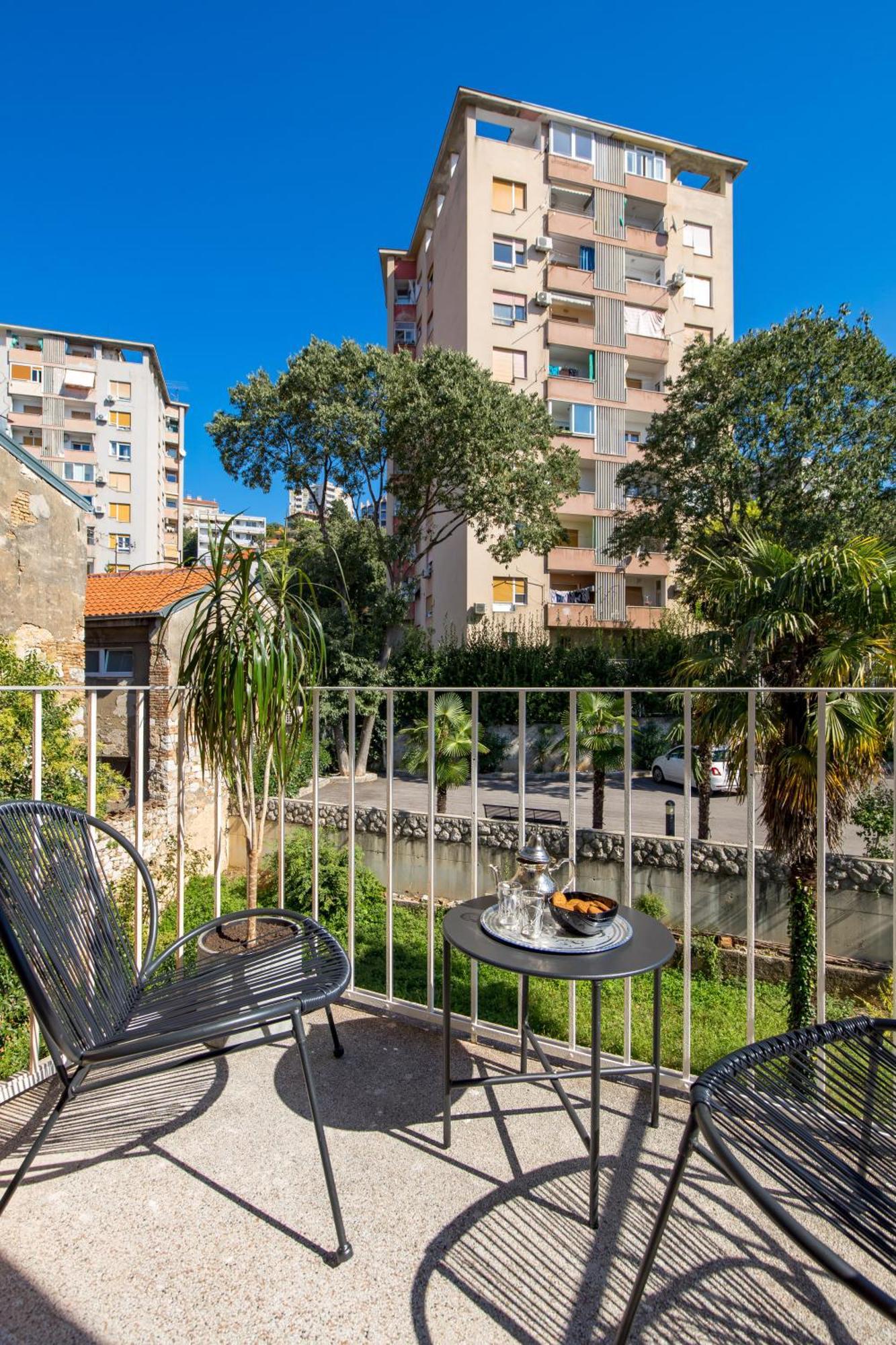 Balcony Apartment Pampas リエカ エクステリア 写真
