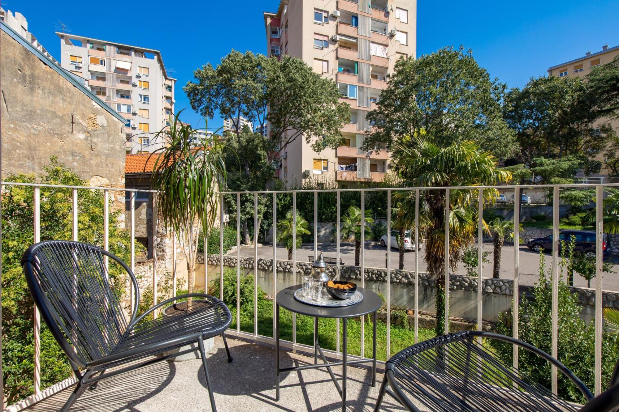 Balcony Apartment Pampas リエカ エクステリア 写真
